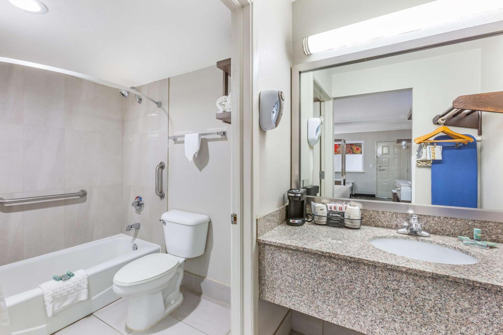 Best Western Sunland Park Inn El Paso Exteriör bild