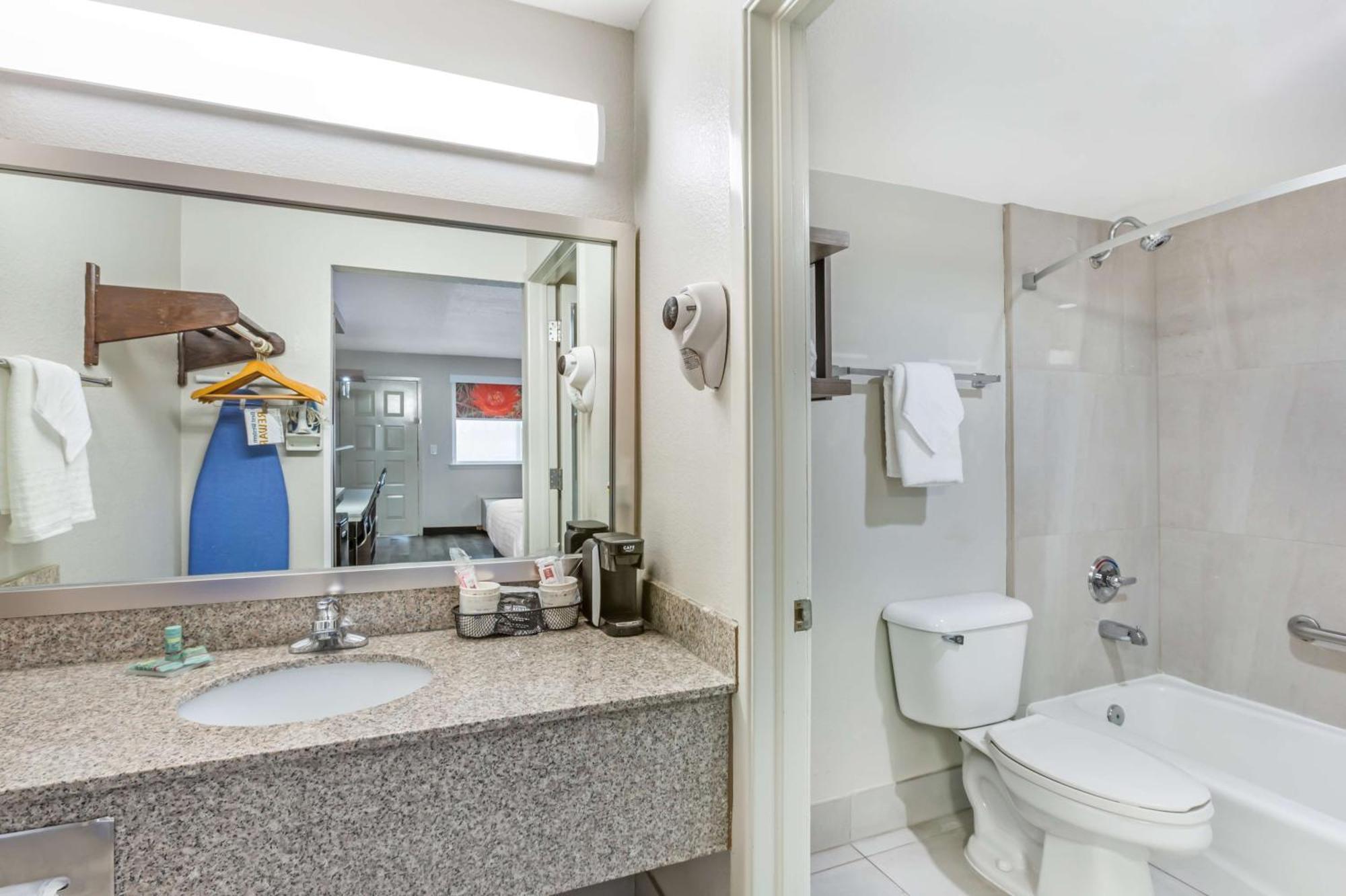 Best Western Sunland Park Inn El Paso Exteriör bild